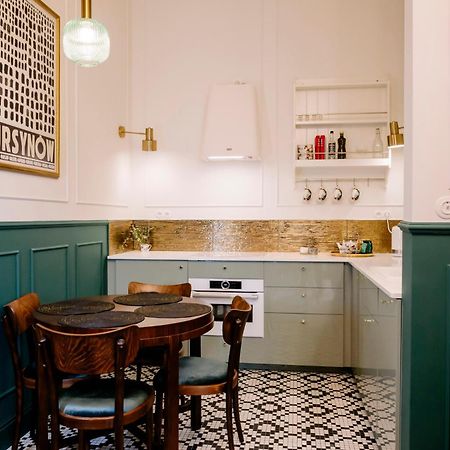 French Touch: Romantyczny Apartament W Kamienicy Varšava Exteriér fotografie
