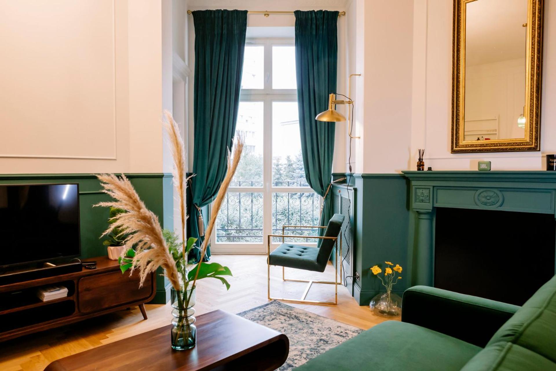 French Touch: Romantyczny Apartament W Kamienicy Varšava Exteriér fotografie